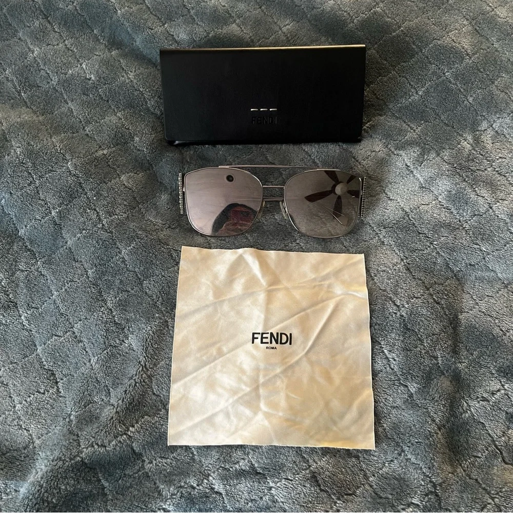 Fendi Silver and Black Women's Sunglasses